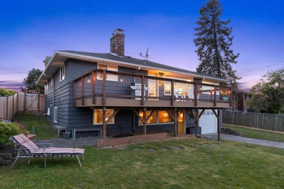 Property building, Patio, Garden, Garden view