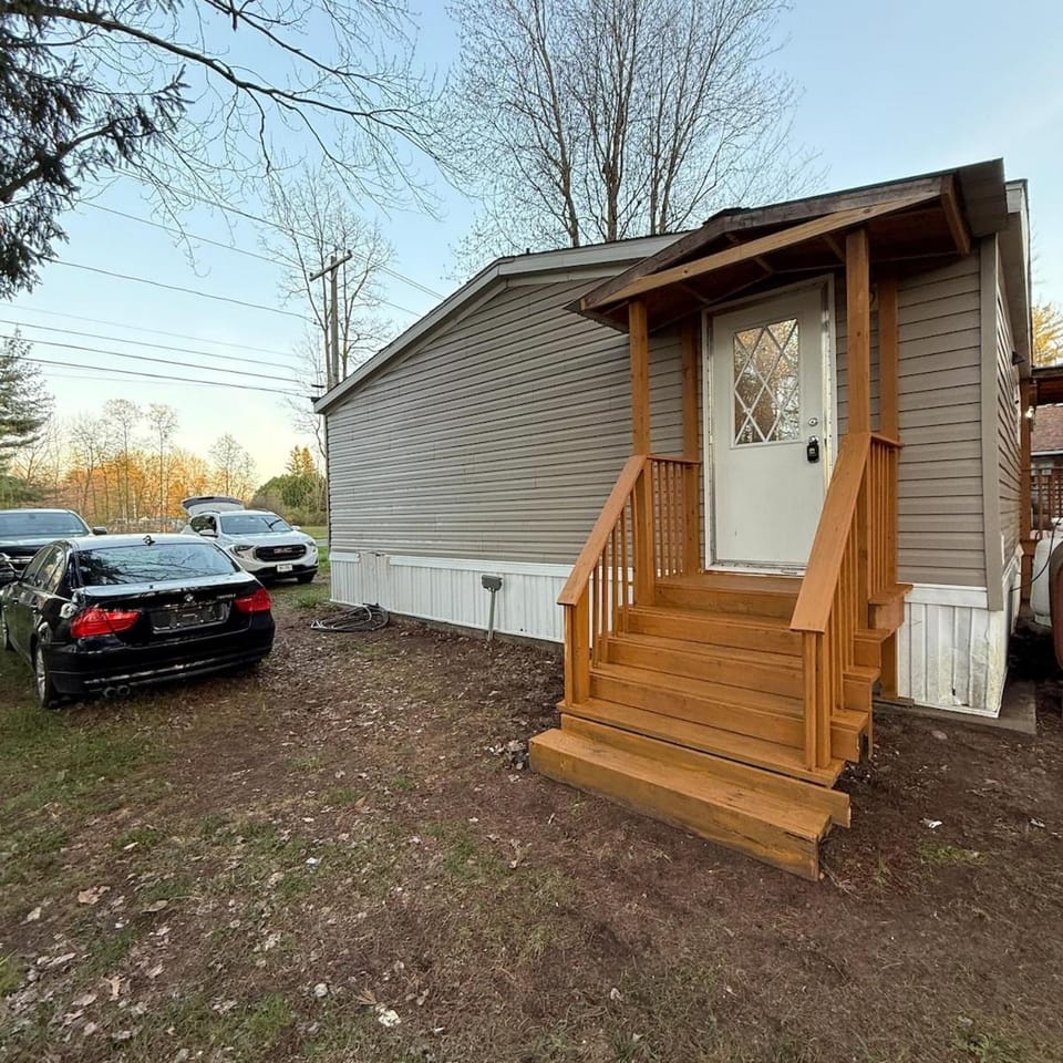 Complete house near mile of Sandy Beach & Sunsets House in Sylvan Beach