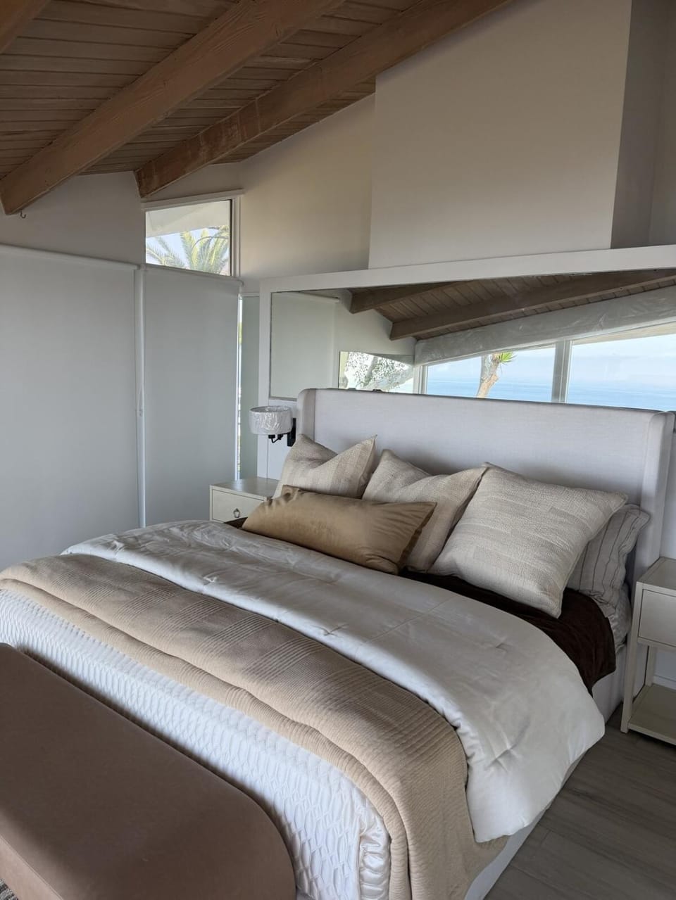 Stunning 3 Bedroom Condo in the Palisades Apartment in Pacific Palisades