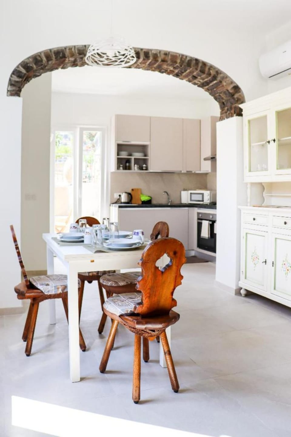 Kitchen or kitchenette, Living room, Dining area, stove, kitchen