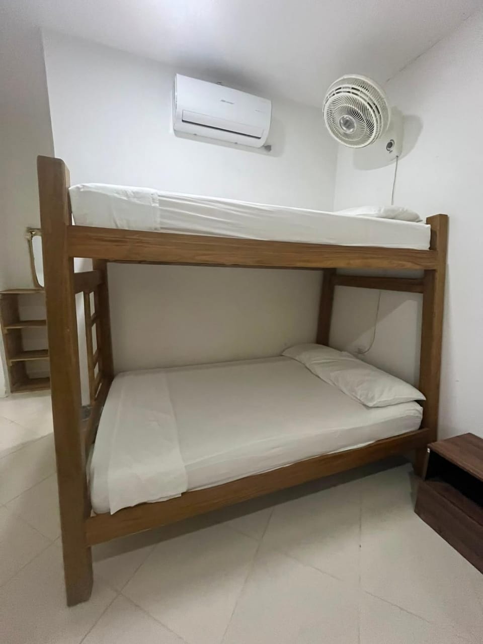 bunk bed, air conditioner
