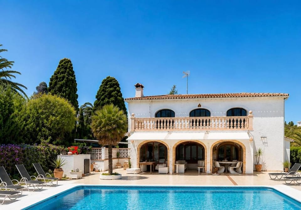 Apt 500m Old Town Shared Pool Panoramic Terrace Apartment in Xàbia