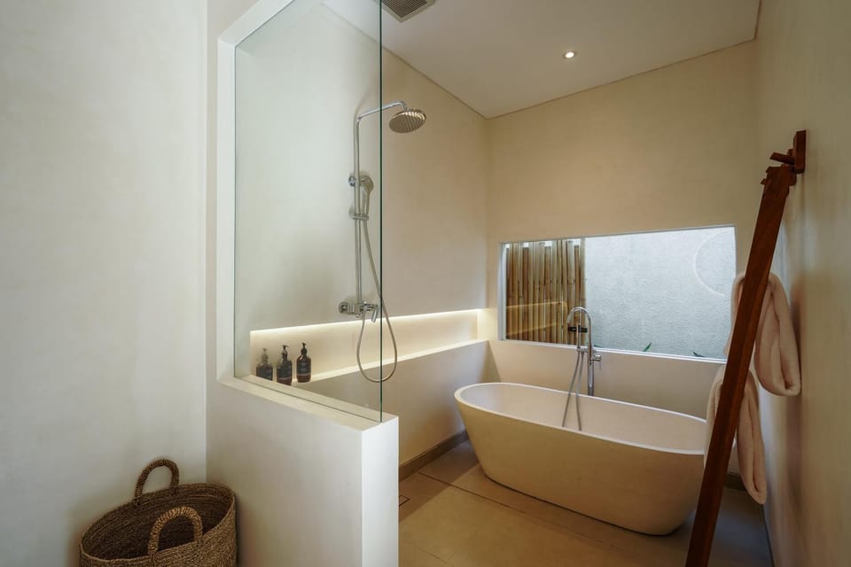 Bathroom, Bath, towels