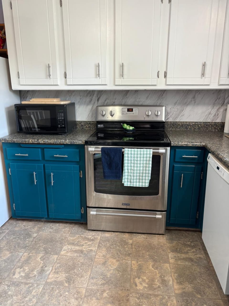 Kitchen or kitchenette, kitchen
