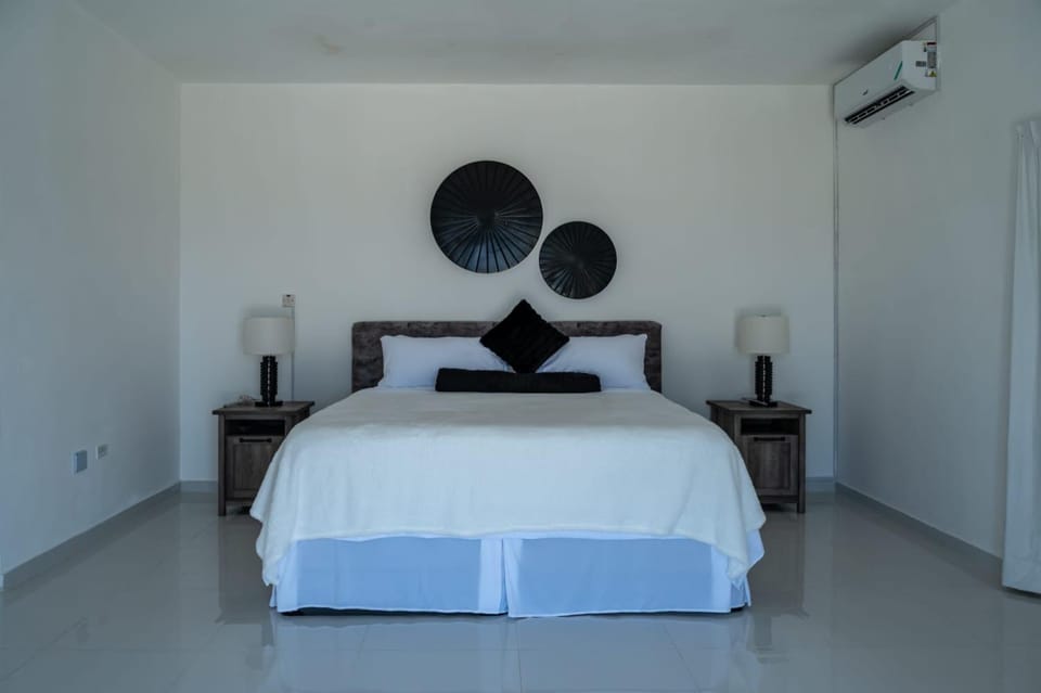 Emotions by Ironshore Resort Limited Bed and Breakfast in Montego Bay