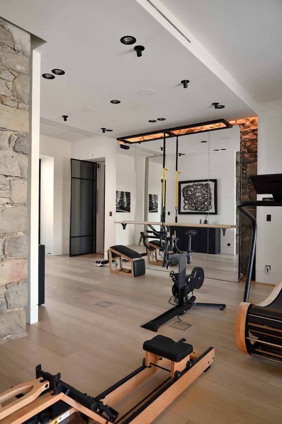 Chateau De Neydens in Toronto Villa in Hamilton