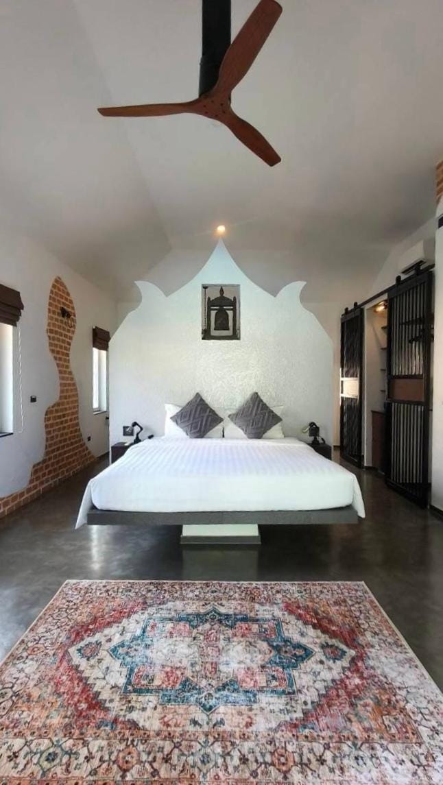 Bed, Bathroom, Bedroom, towels, air conditioner