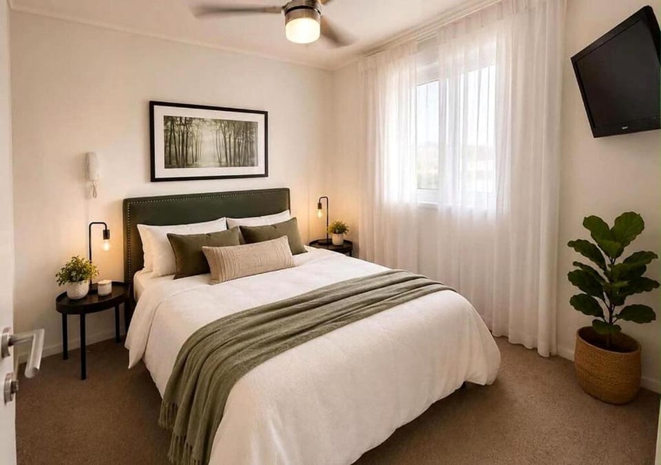 Shoe box in the City Apartment in Townsville