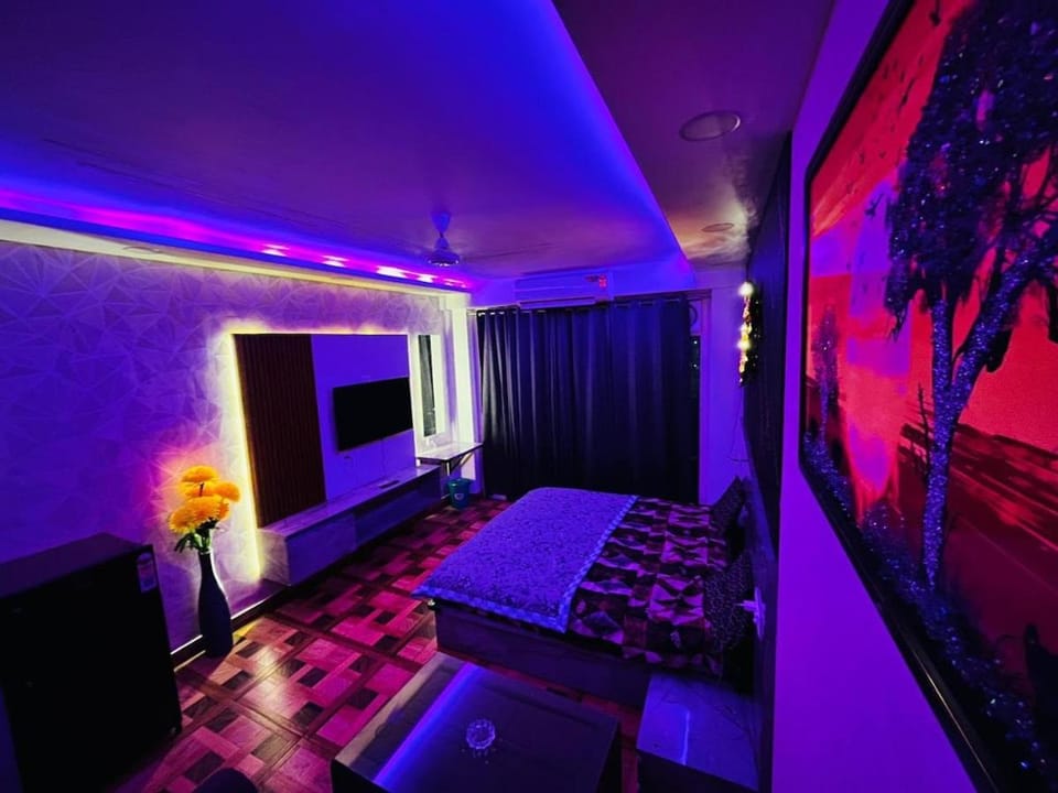 Perfect Studio On 17th Floor With a Balcony! Apartment hotel in Noida