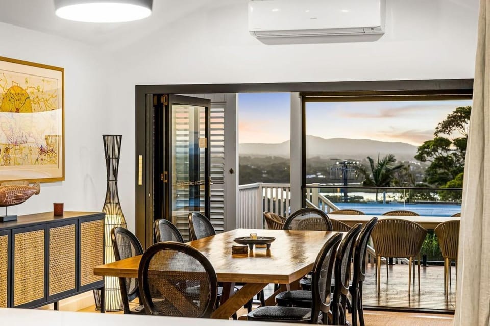 Noosa Sunsets - Stunning Views of Laguna Bay House in Noosa Heads