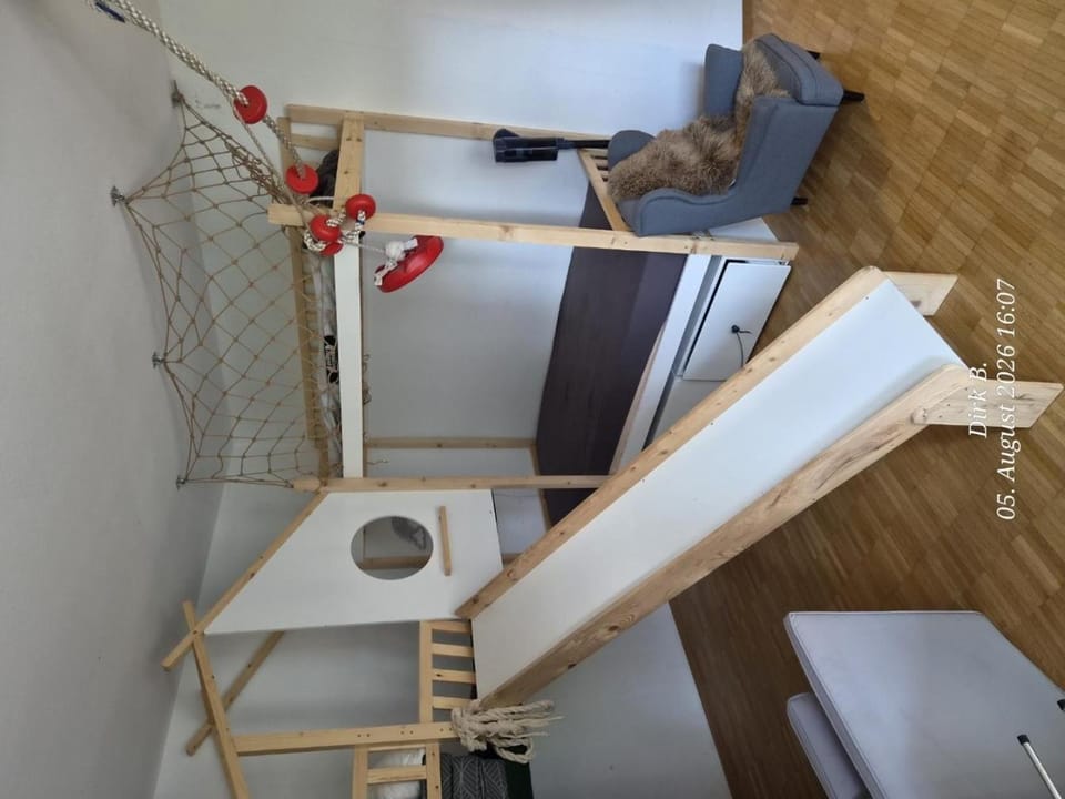 Hannover Bothfeld gut angebundene ruhige Terrassenwohnung am Park Apartment in Hanover
