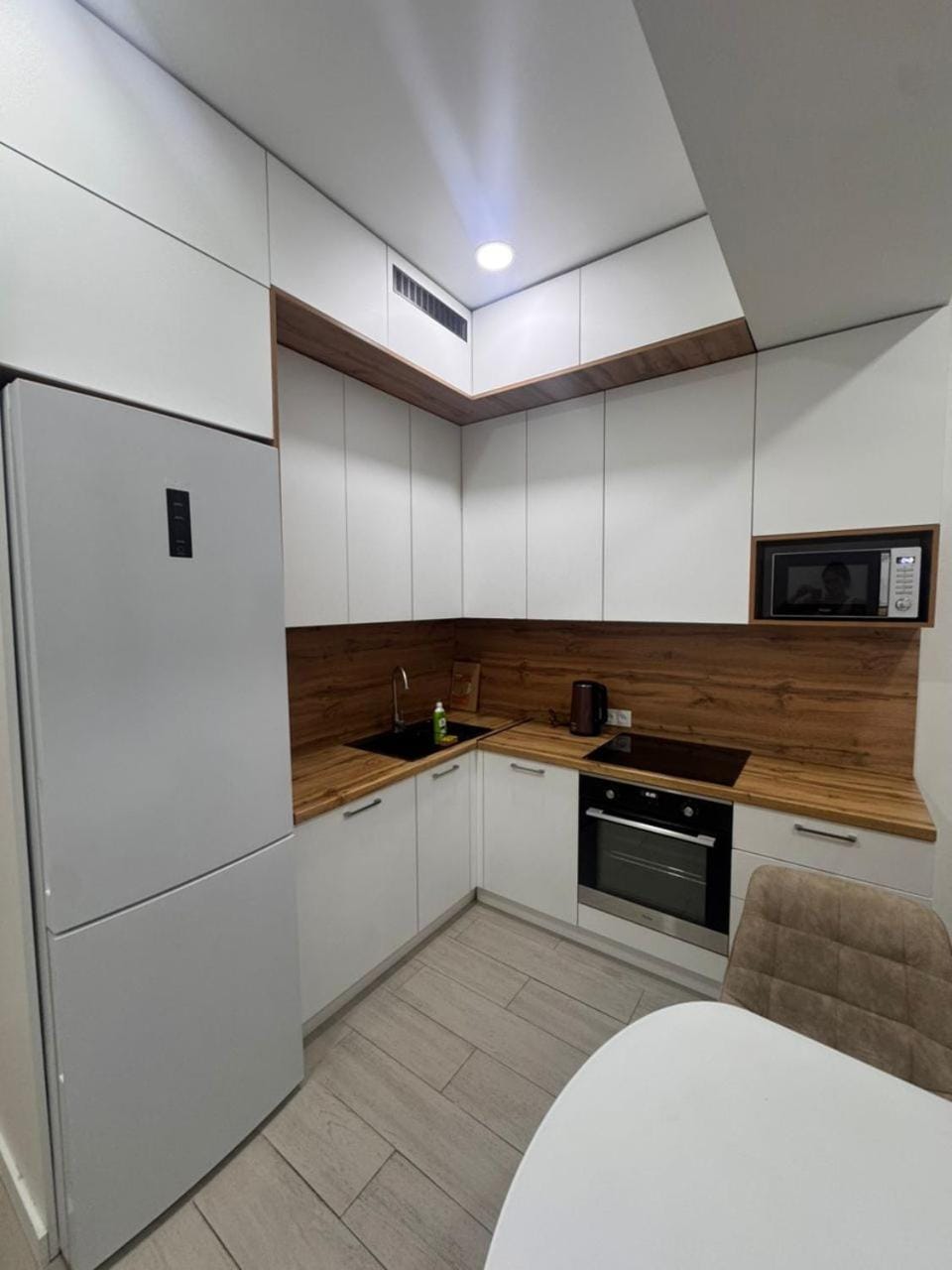 White & Wood apartment Apartment in Almaty Region, Kazakhstan