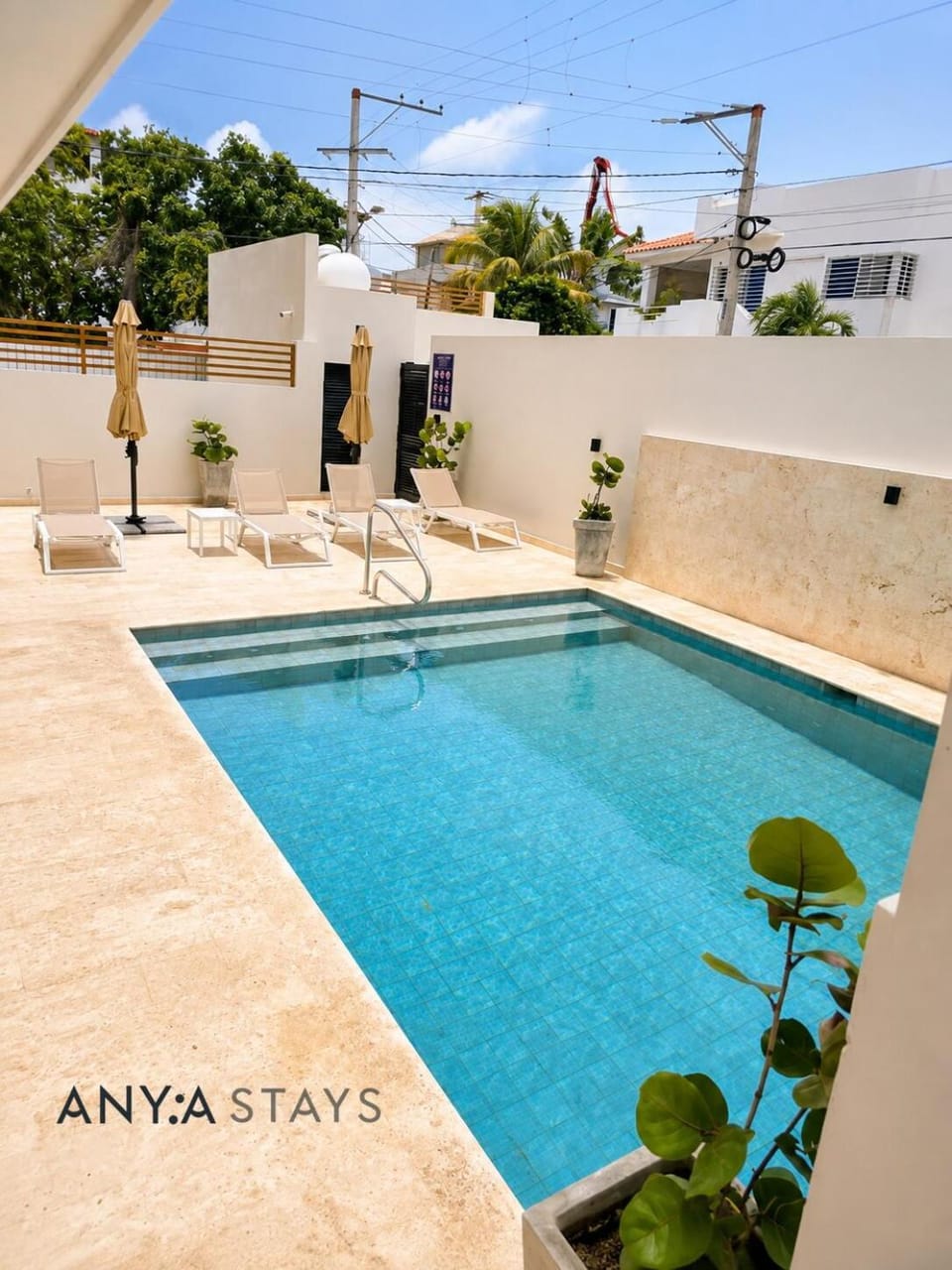 ANYA 6 Downtown Bayahíbe Retreat Pool, Rooftop Apartment in Los Melones
