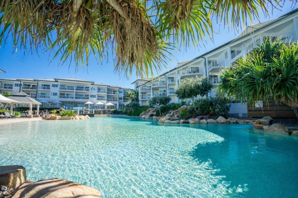 The Pool Resort - Studio Pool View Haven Apartment in Kingscliff