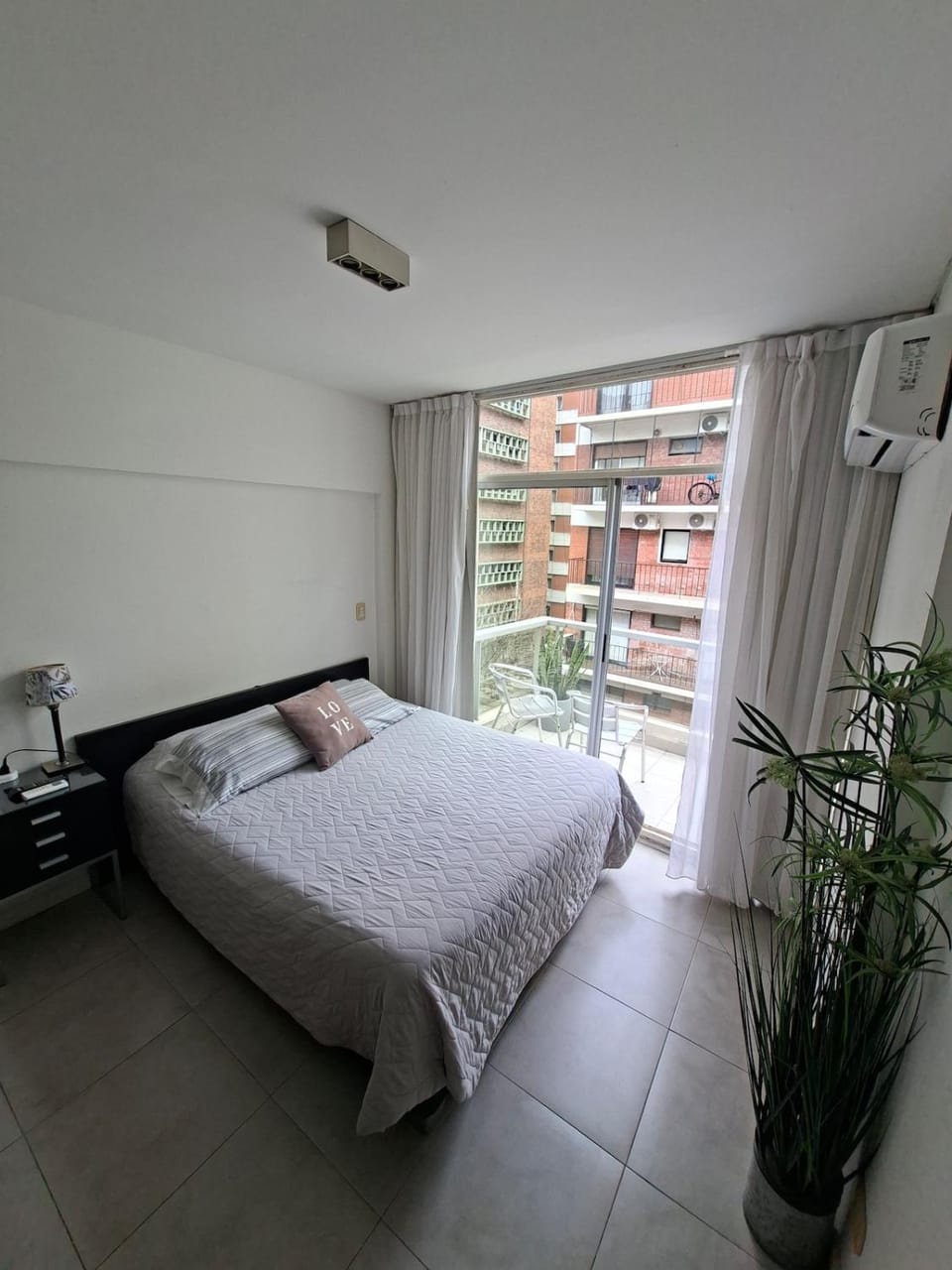 Recoleta Modern Studio - Pool & BBQ Apartment in Buenos Aires