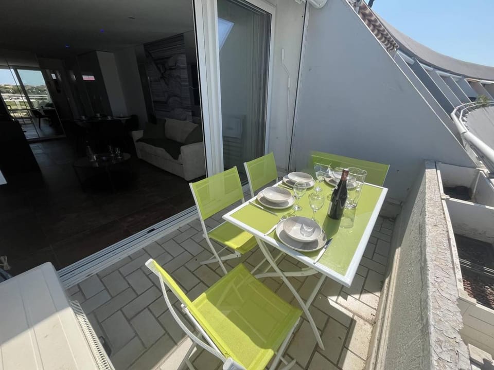 Apt 2 pièces CAP D'AGDE NATURISME CN030-325 Apartment in Agde