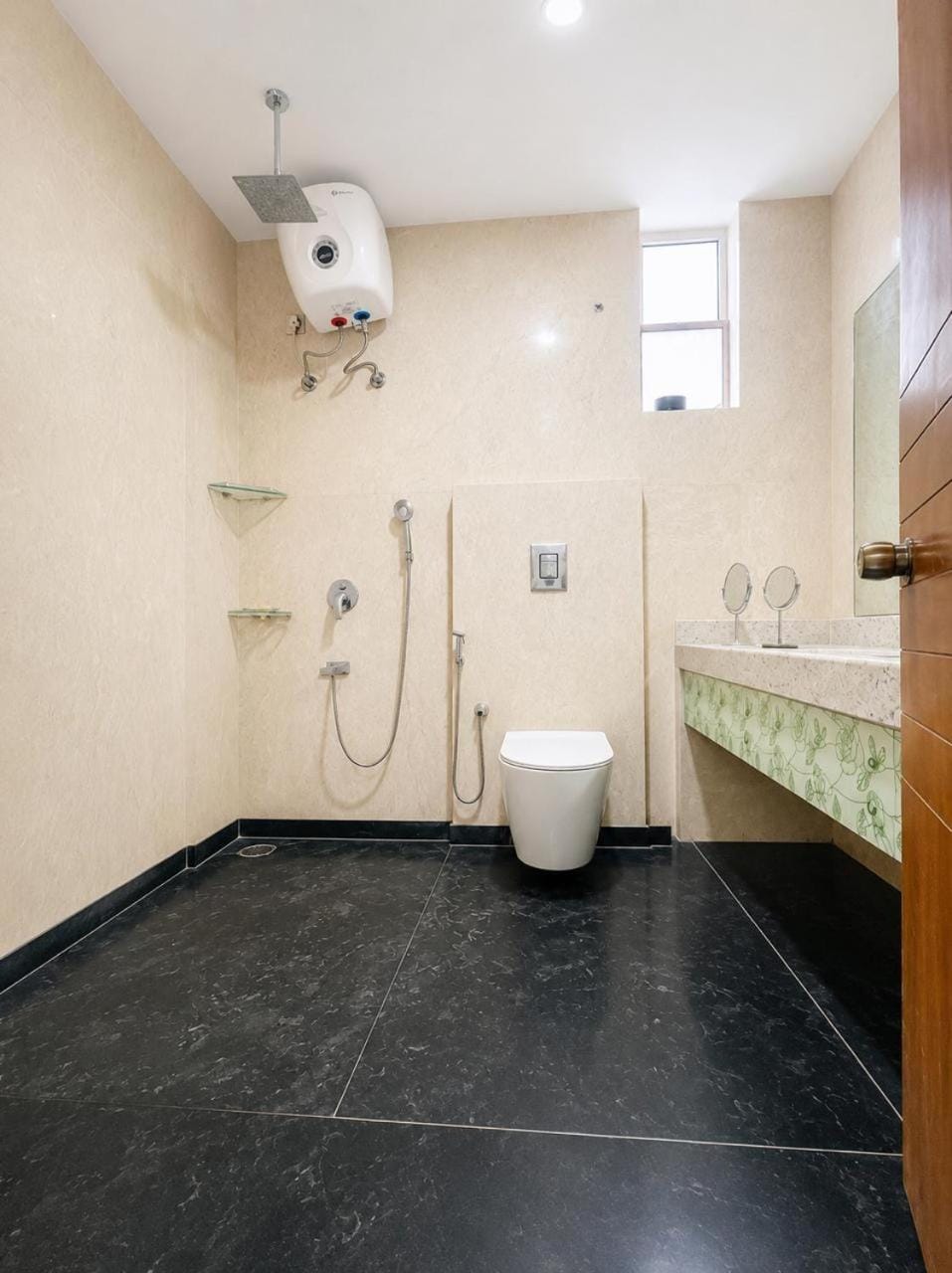 4bhk duplesx luxury family stay in gachibowli Apartment in Hyderabad