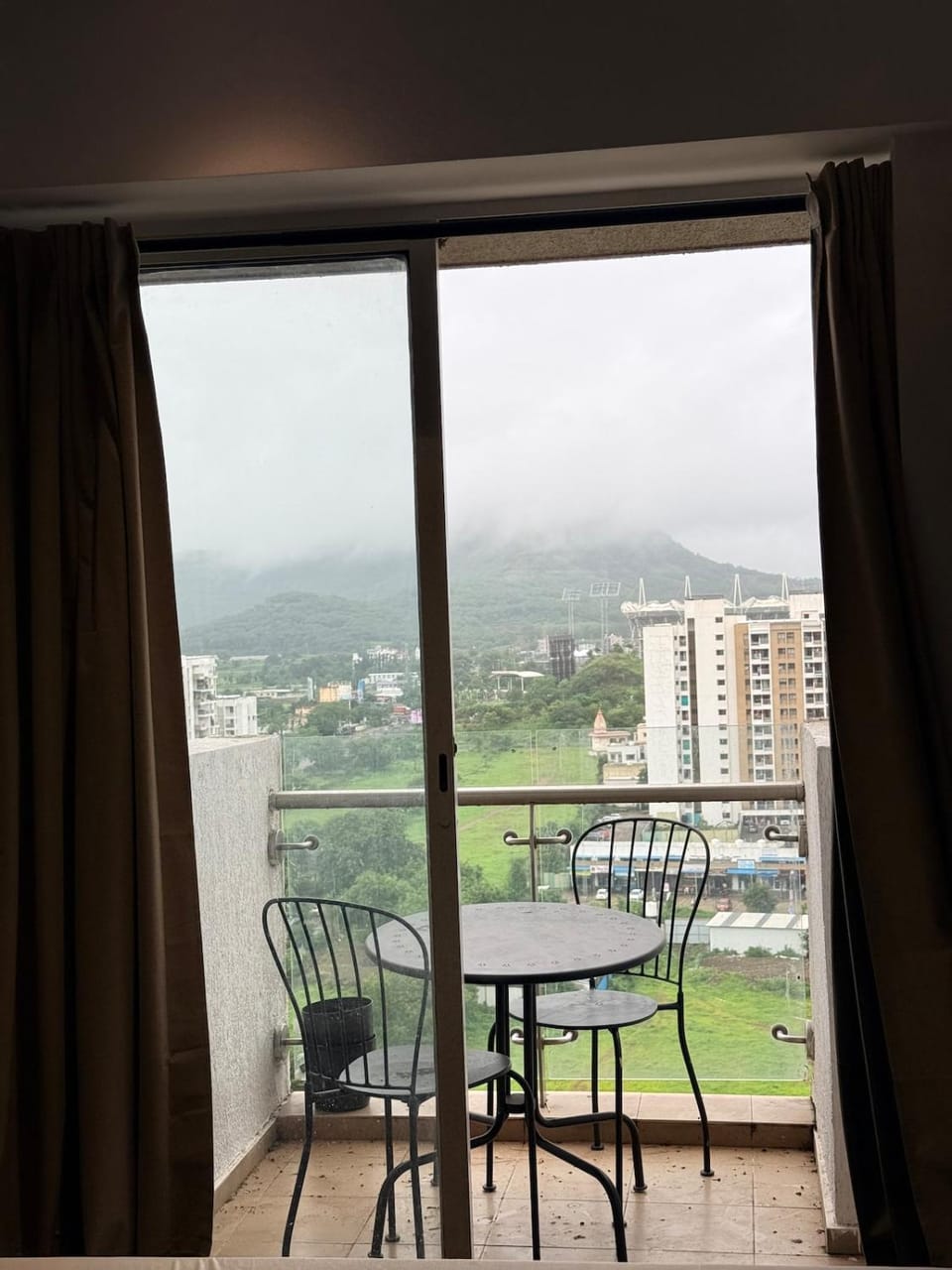 Modern retreat House in Maharashtra