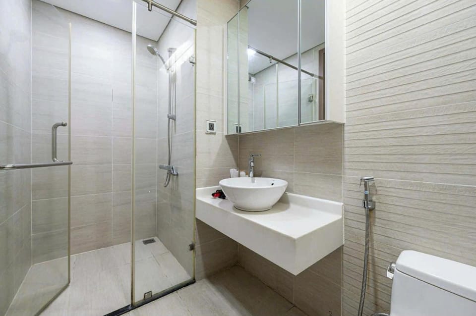 Spacious 3BR Apartment - Modern Design & Beautiful View Apartment in Ho Chi Minh City