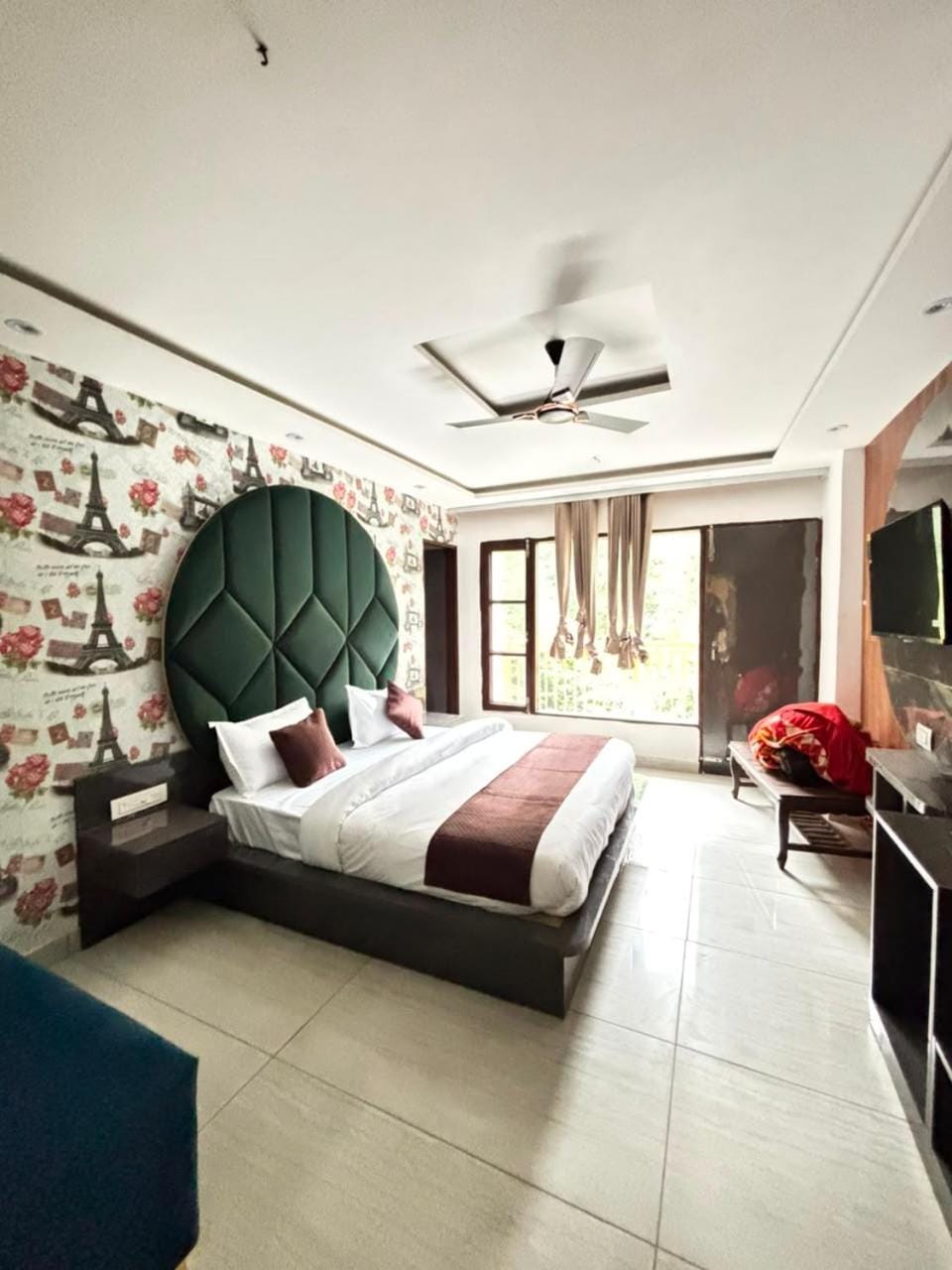 Peaceful Stays Dalhousie Hotel in Himachal Pradesh