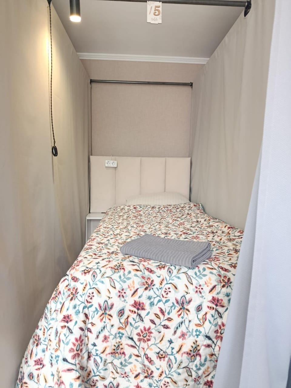1 Hostel Moldova Cabin Cabin in Chișinău