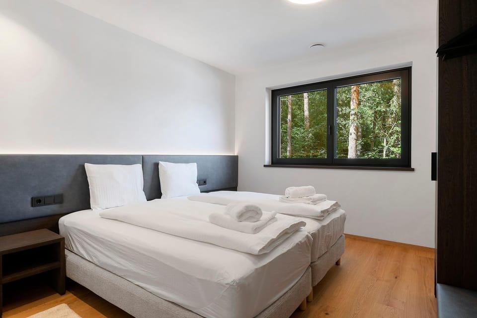 Living room, Bedroom