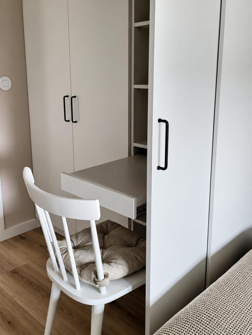 wardrobe