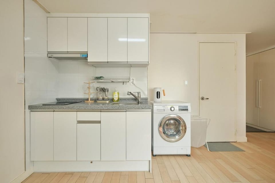 Moa Stay Near the Station Apartment in Seoul