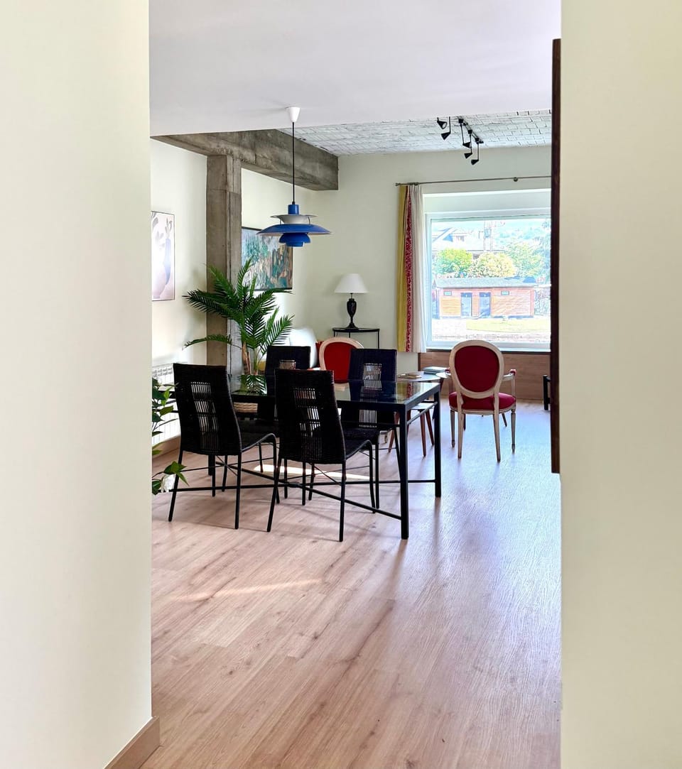 Living room, Dining area
