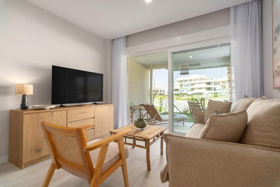 Communal lounge/ TV room, Living room
