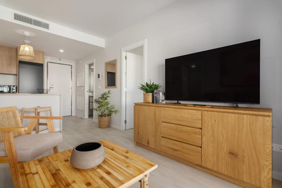Communal lounge/ TV room, Living room