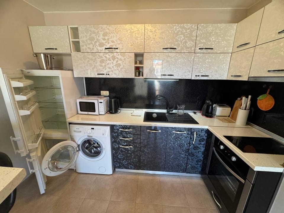 България 52 Apartment in Pomorie