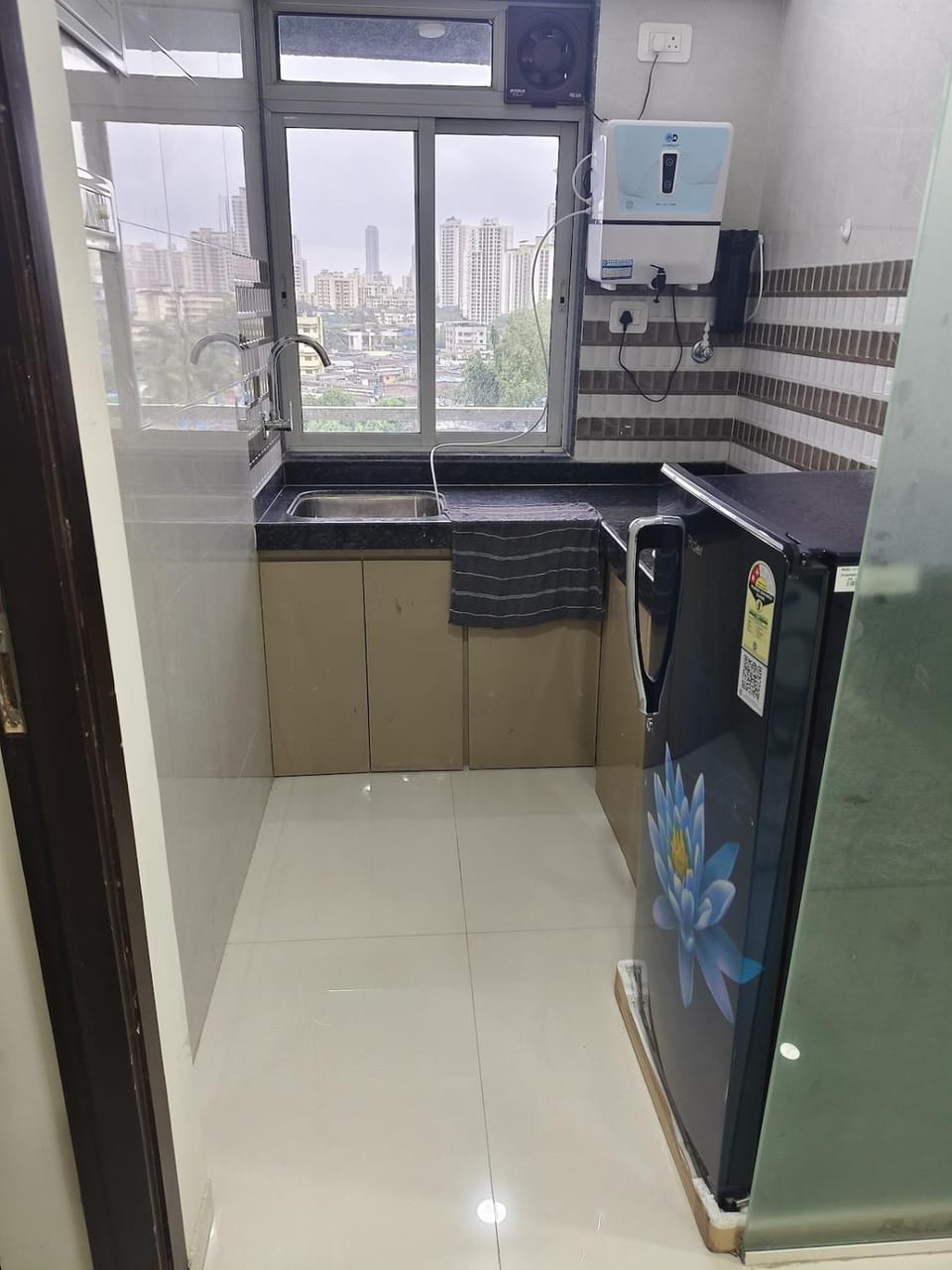 1 Bhk full furnished for Family and bachelors Apartment in Thane