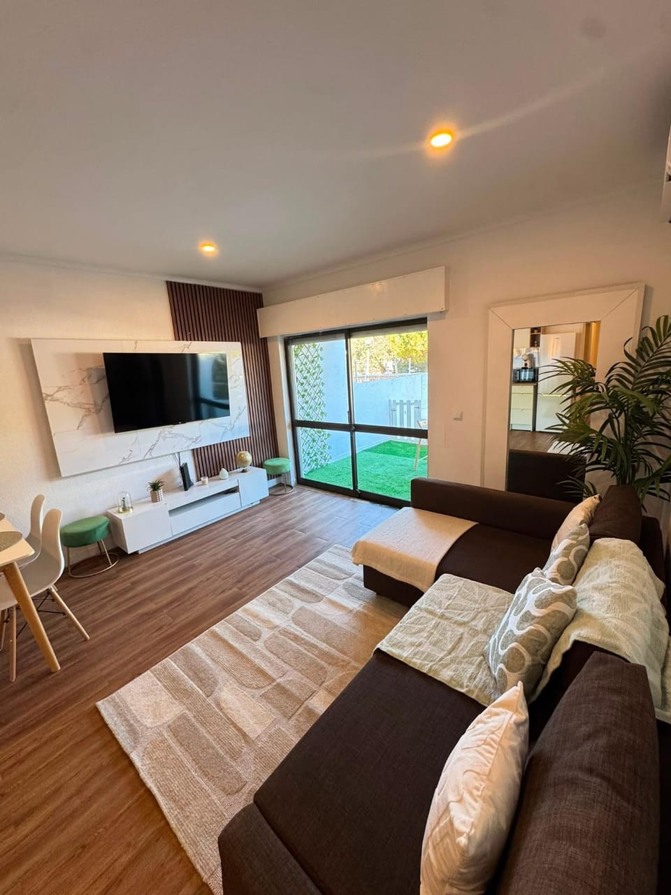 Love & Stay House - Wifi - AC - Swimming pool - By Bedzy Apartment in Albufeira