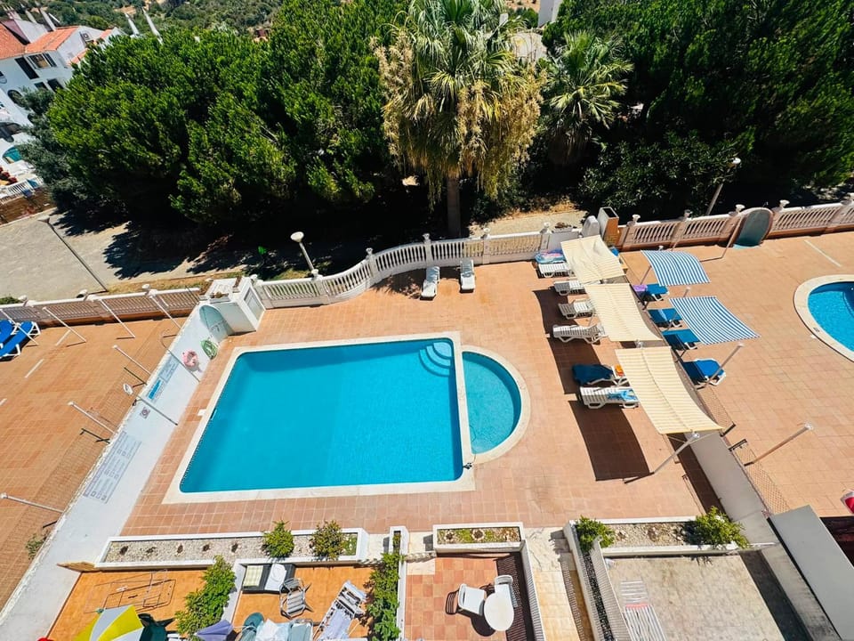 Love & Stay House - Wifi - AC - Swimming pool - By Bedzy Apartment in Albufeira