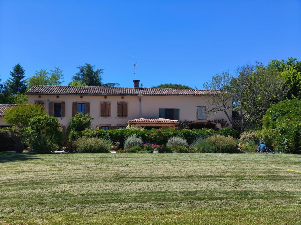 L'horizon des Vignes - Campagne & Piscine House in Gaillac