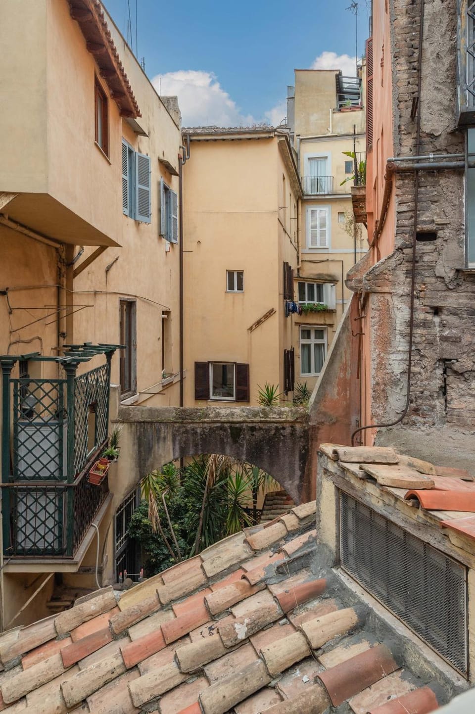 Inner courtyard view