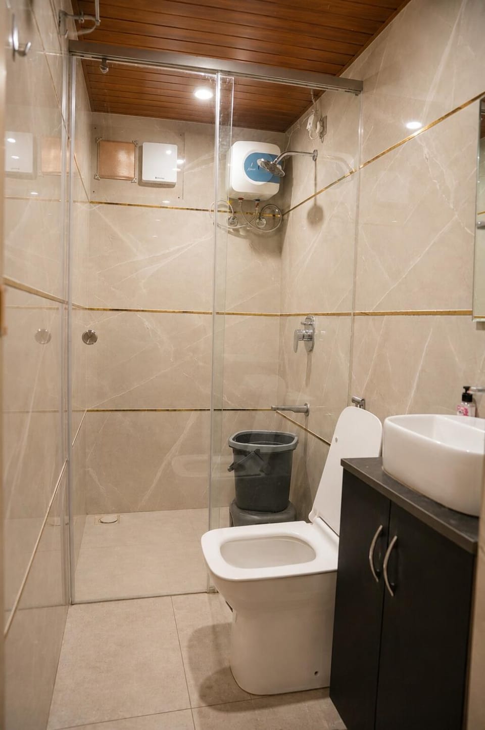 Shower, Toilet, Bathroom