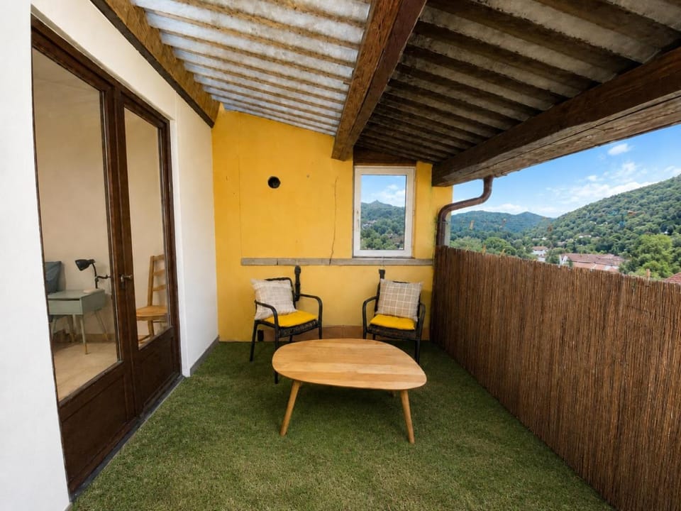 Patio, Natural landscape, Balcony/Terrace, Mountain view