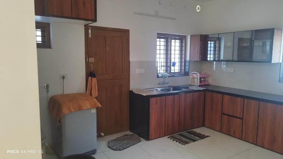 4 bedroom villa fully furnished in kottayam town Villa in Kottayam