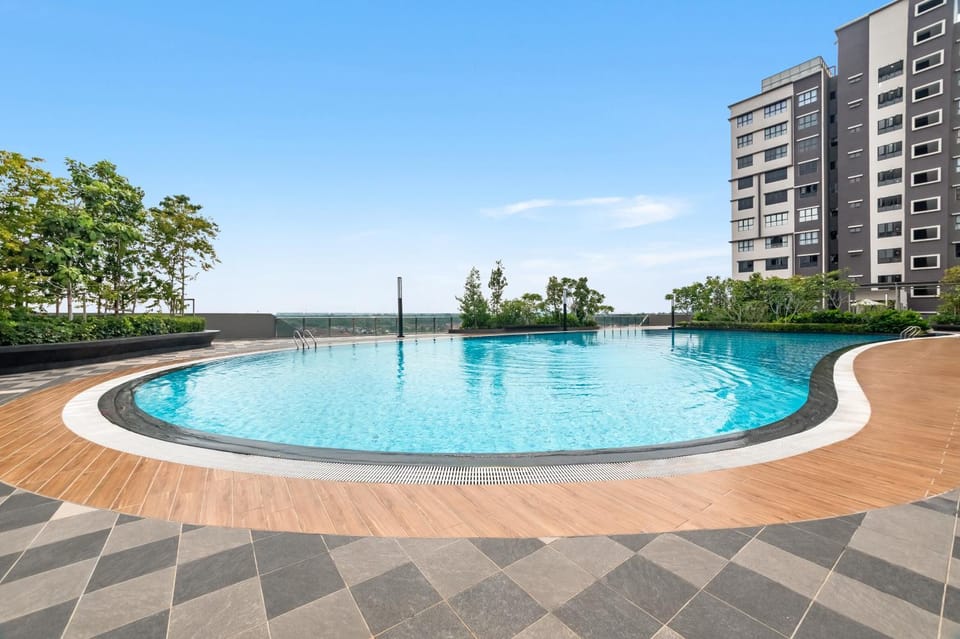 Property building, Swimming pool, Swimming pool