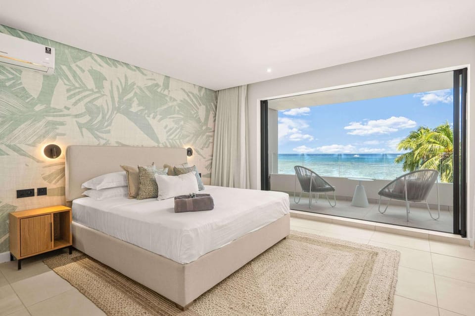 Villa Nalu - Luxury Beachfront Duplex & Pool Villa in Rivière Noire District, Mauritius