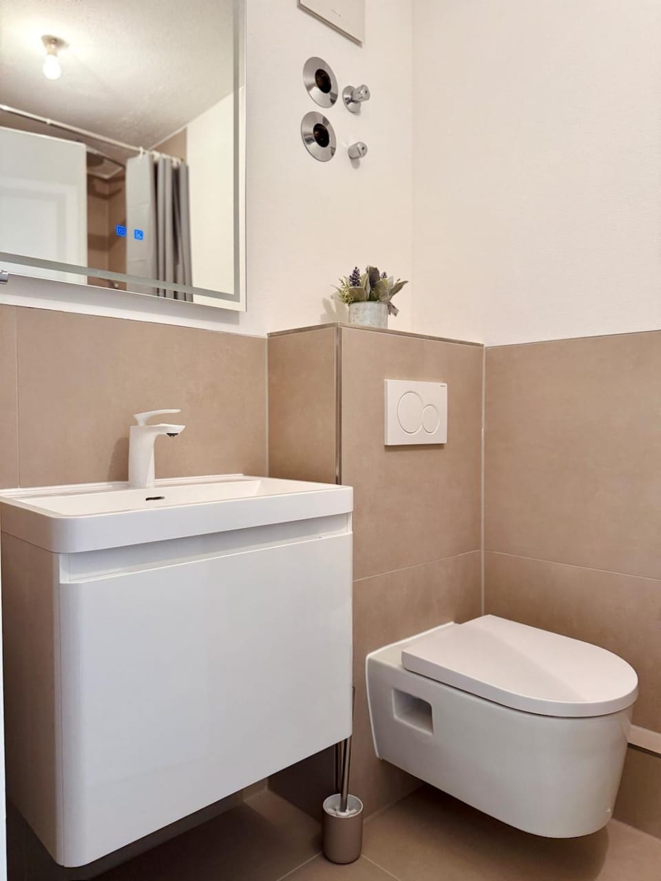 Toilet, Bathroom
