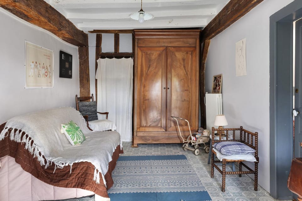 Living room, Bedroom