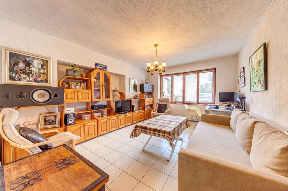 1-Bedroom Garden Flat Apartment in Bulgaria