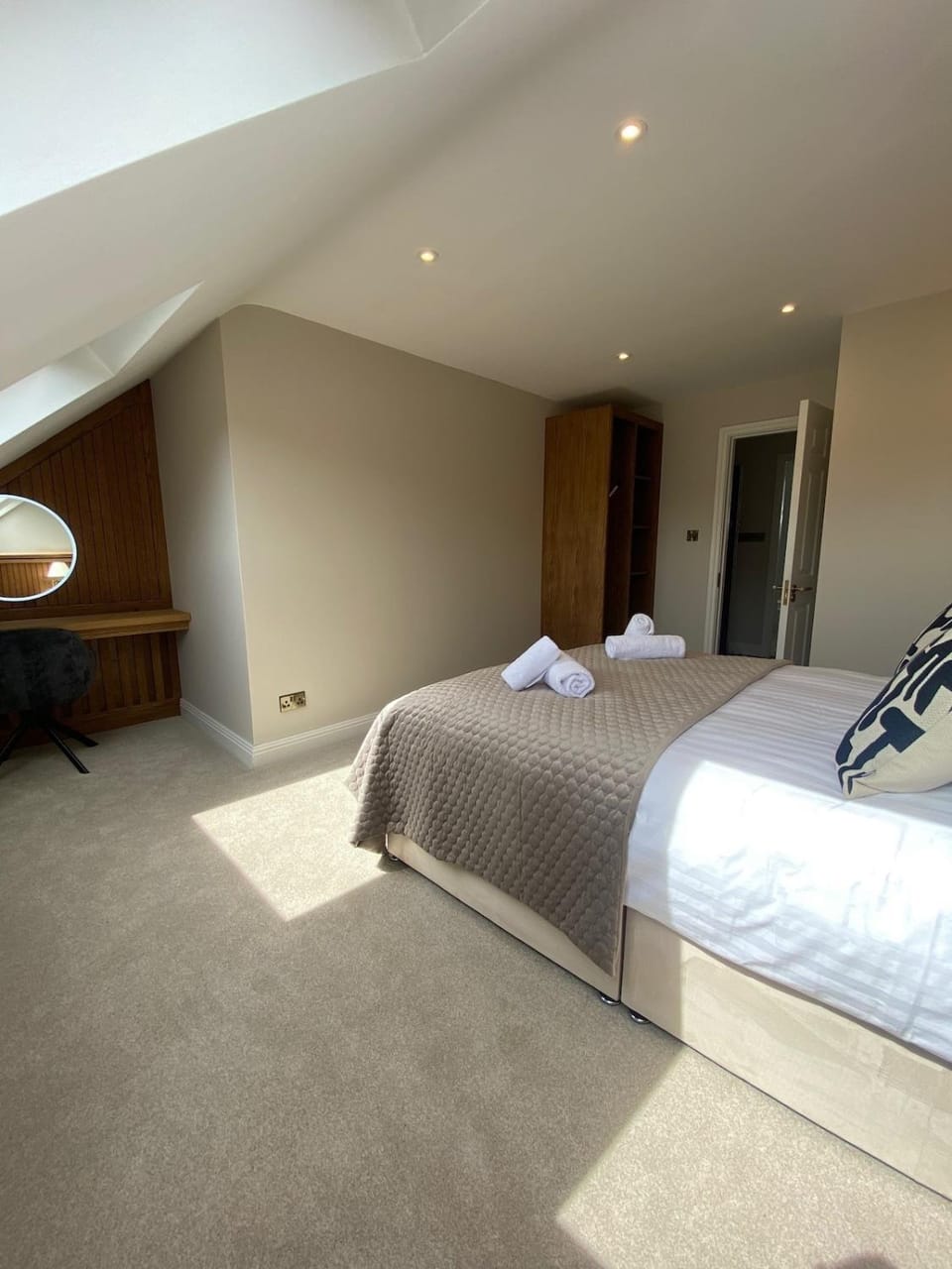 Town Central Nest - Dingle Apartment in Dingle