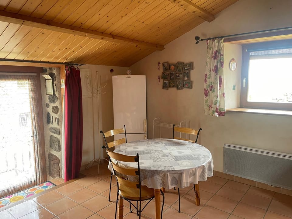 La Petite Maison Studio La Bergerie House in Auvergne-Rhône-Alpes