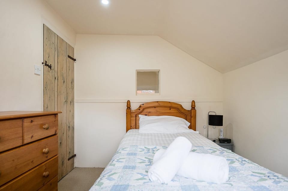 Briar Cottage, Westleton House in Suffolk Coastal District