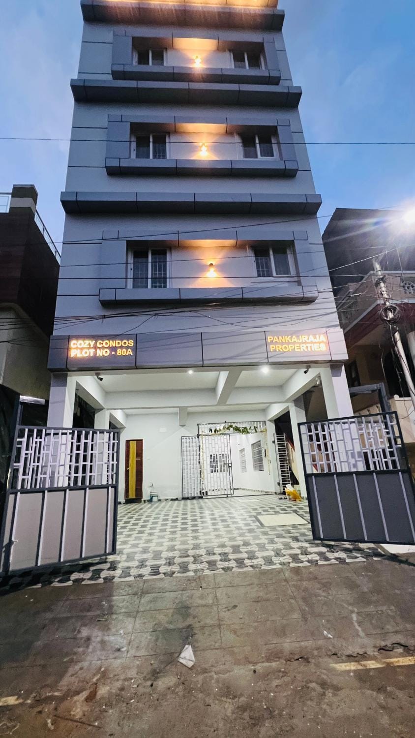 Cozy Condos Apartment in Chennai