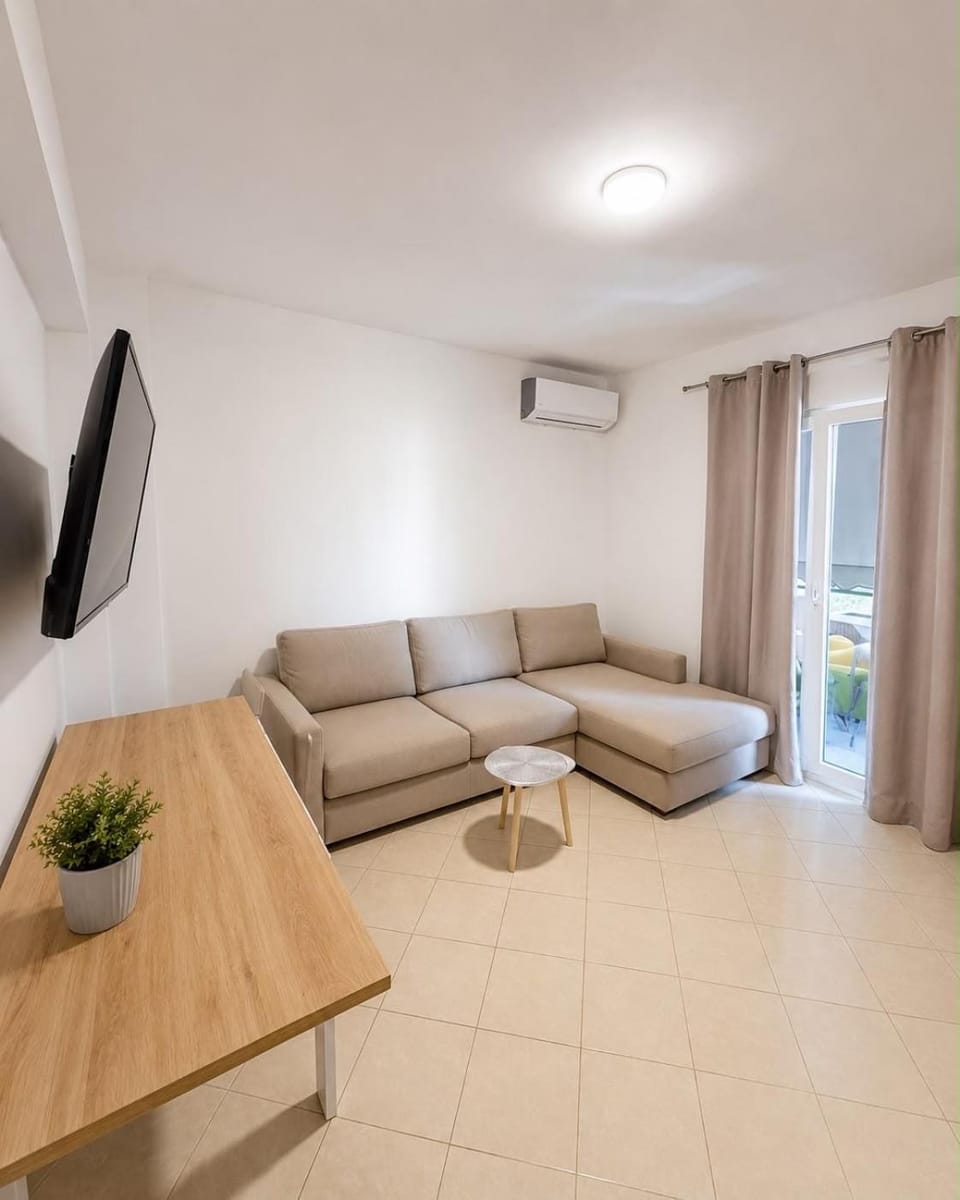 Eda`s apartment Apartment in Tirana County, Albania